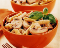 Pasta with Mushrooms and Pesto